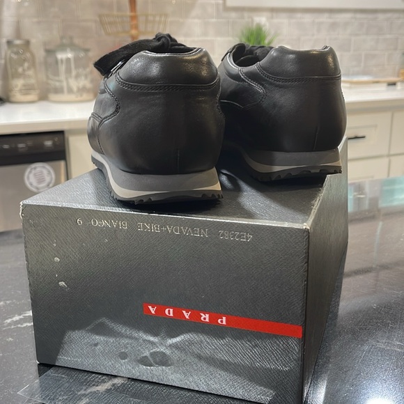 Prada men’s sneakers size 9 - Picture 2 of 3